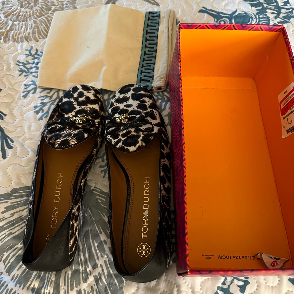 Tory Burch Charm Loafer Size 8